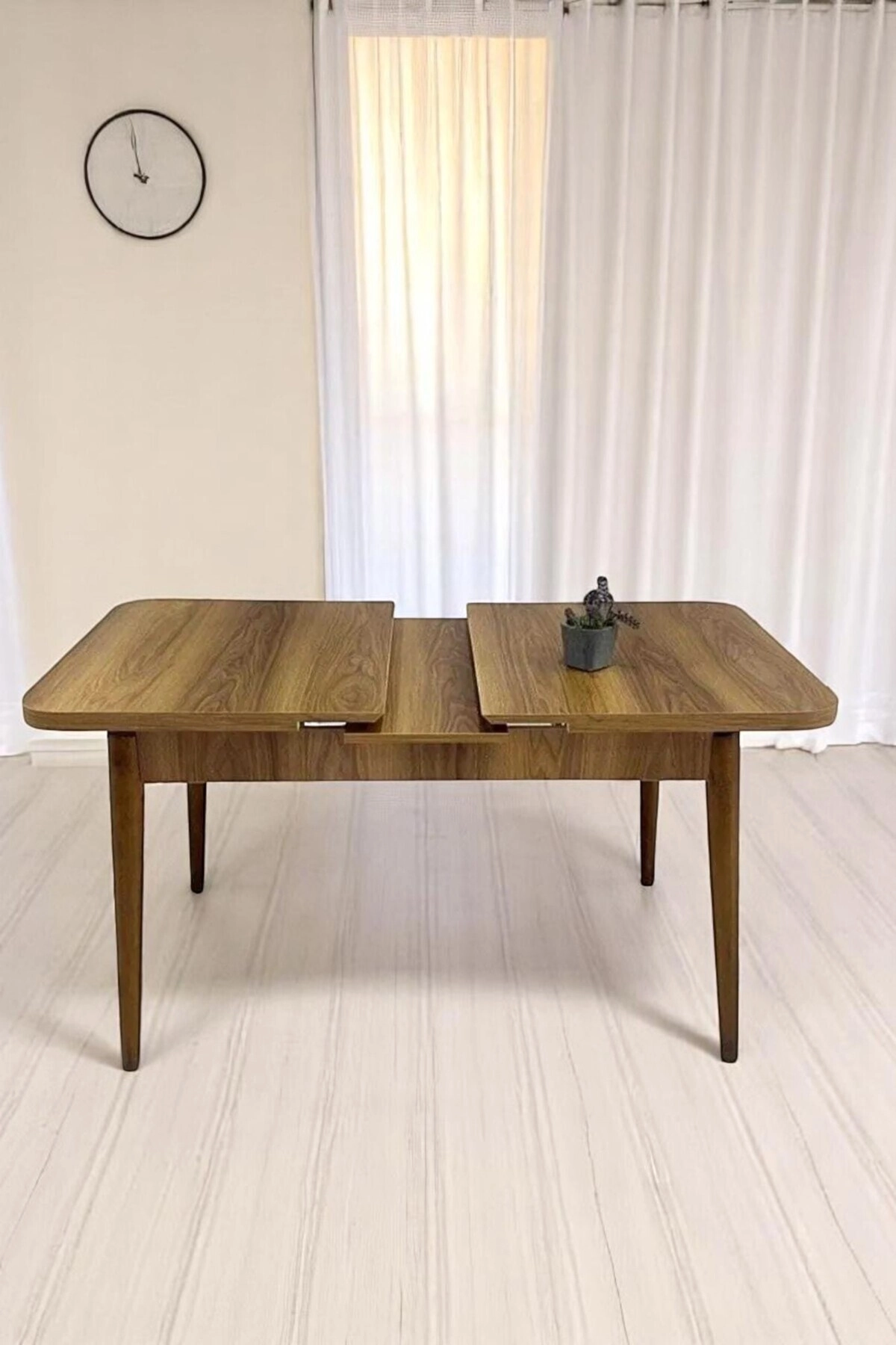 Luna Ceviz 80 x 132 Açılabilen MDF Masa Siyah Metal Ayaklı Mutfak Masası 6 Kot Desen Füme Sandalye-1